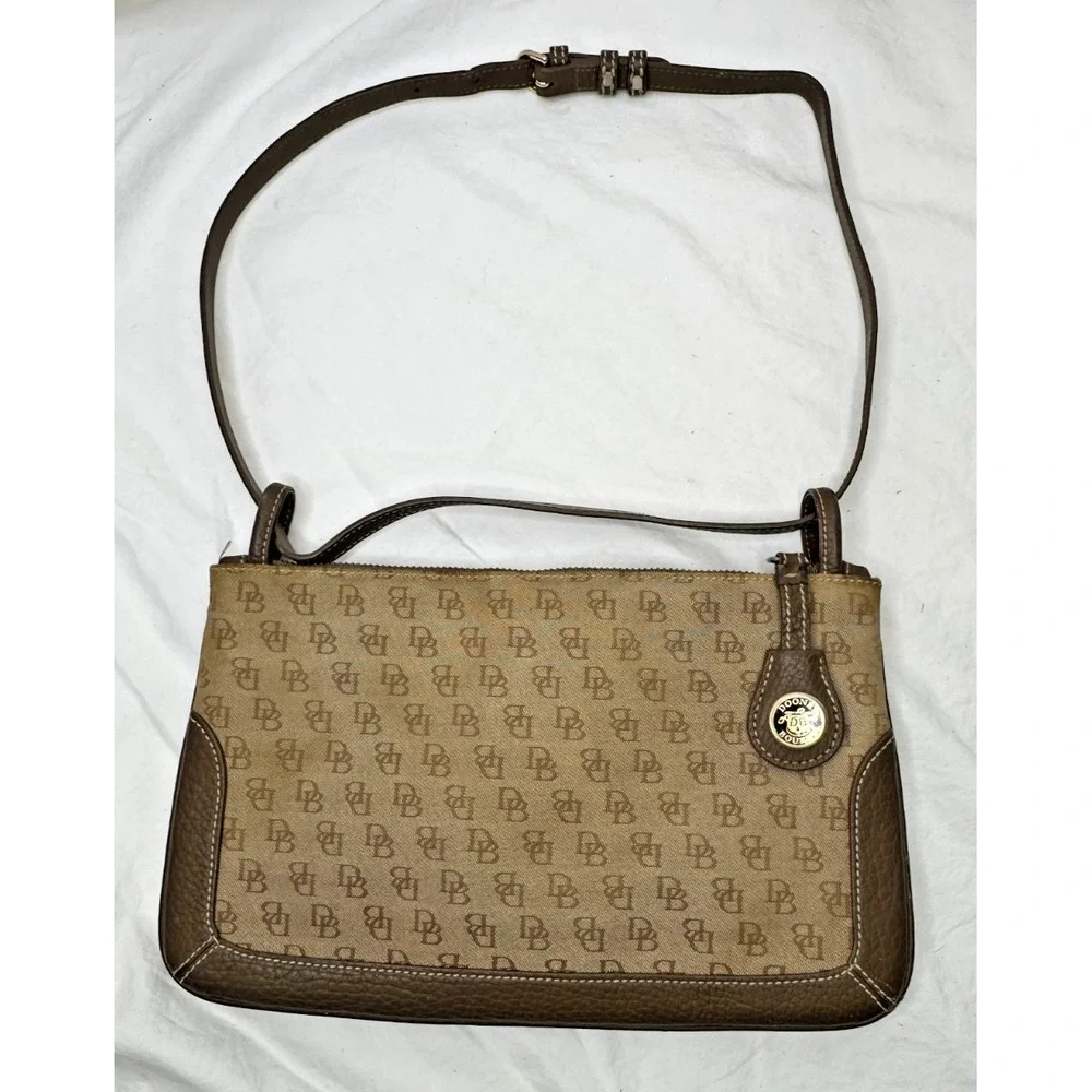 Vtg Dooney Bourke Purse DB Logo Canvas Jacquard Leather‎ Trim Brown Slim